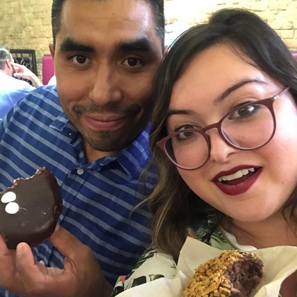 Meet your Posher, Bruce & Kristal - Picture 2 of 2